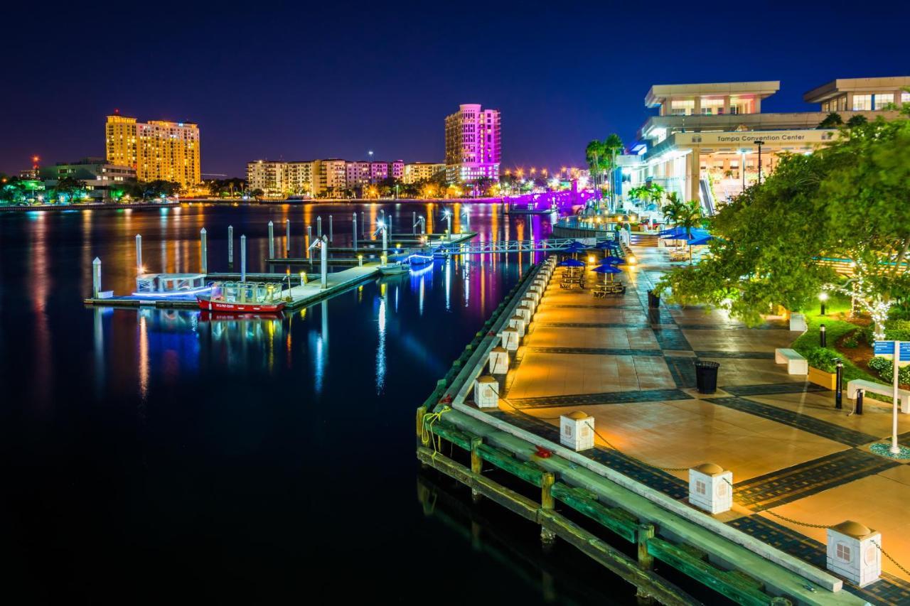 Luxurious Cozy Studio. Tampa Ngoại thất bức ảnh